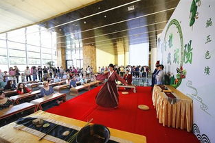 大报恩寺景区组织在宁留学生体验端午传统文化，促进中外文化艺术交流